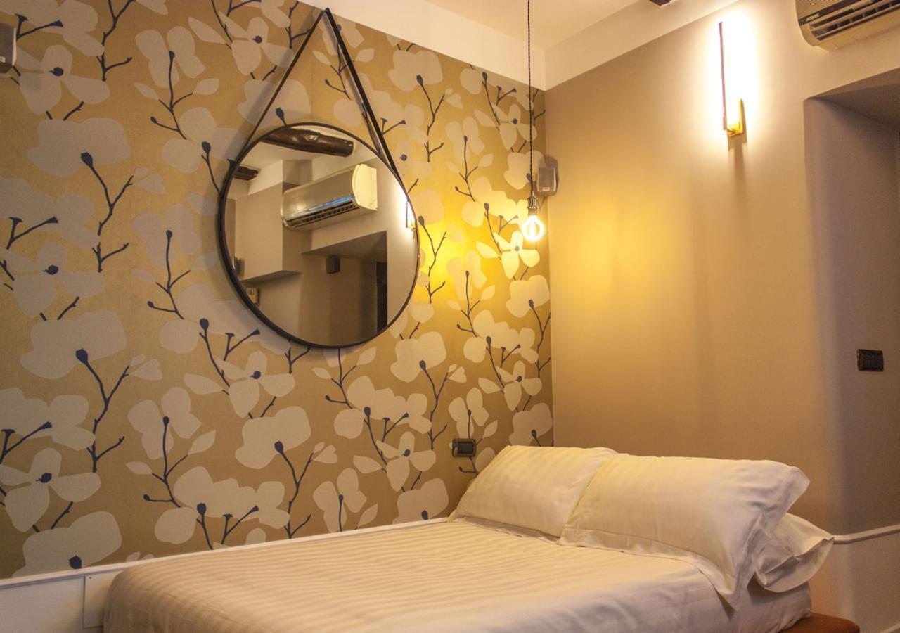 Relais Santa Chiara Apartman Nápoly Kültér fotó