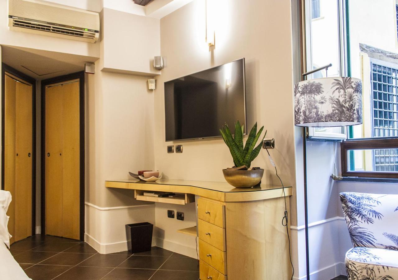 Relais Santa Chiara Apartman Nápoly Kültér fotó